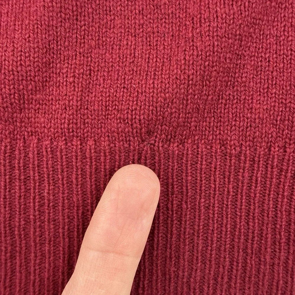 Vintage LL Bean Sweater Men's L Red 100% Virgin Lambswool Made In USA V-Neck